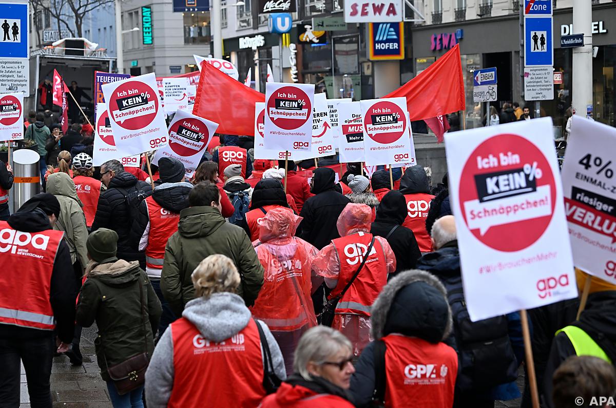 Wissen Warum gibt es Streik? Gebärdenwelt.TV